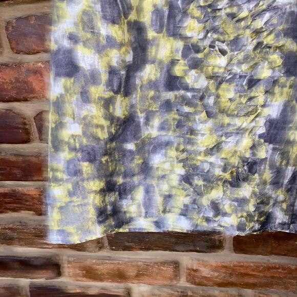 Talbots 100% Silk Green Gray Printed Ruffled Sleeveless Tank Top Women's Size 16 - Picture 3 of 6